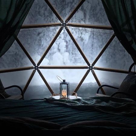 Aurora Igloo Fireplace-Heated Tents In A Secret Forest With Private Jacuzzi And Shared Sauna Bathroom And Dog Friendly 로바니에미 외부 사진