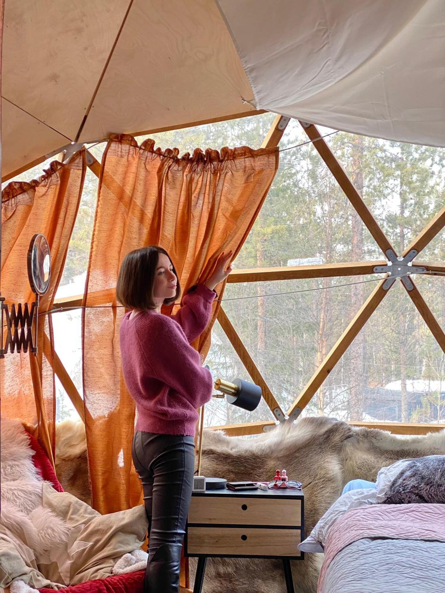 Aurora Igloo Fireplace-Heated Tents In A Secret Forest With Private Jacuzzi And Shared Sauna Bathroom And Dog Friendly 로바니에미 외부 사진